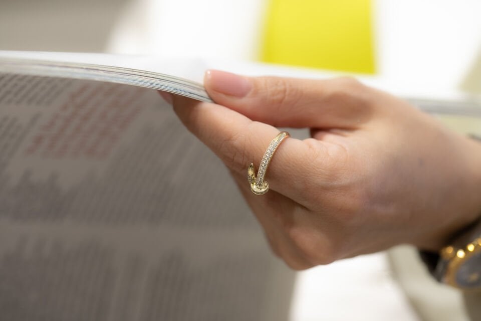 TAŞLI ÇİVİ ALTIN YÜZÜK