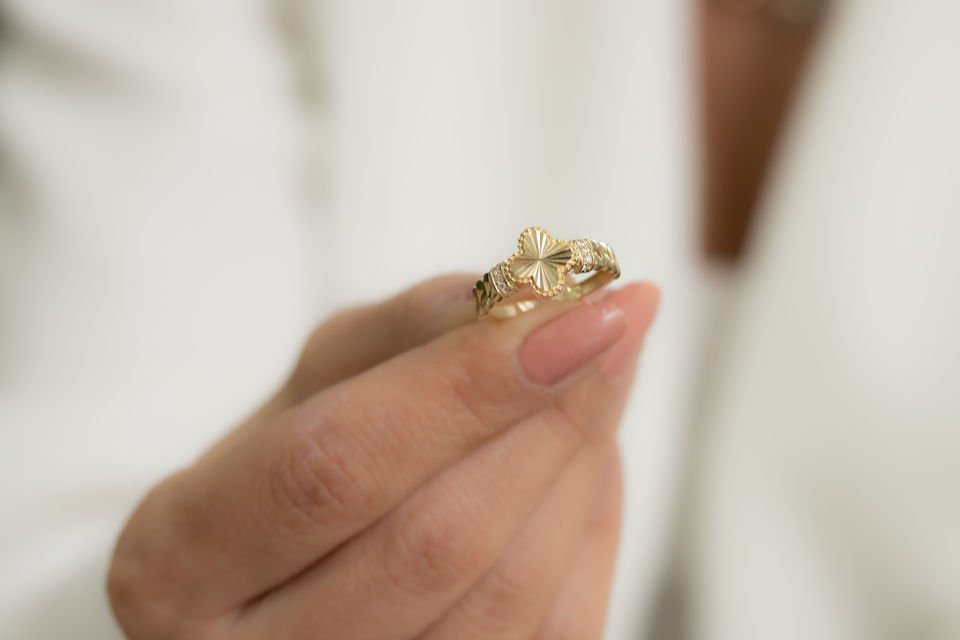 ÇİÇEK ALTIN YÜZÜK